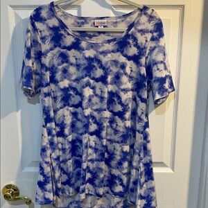 Lularoe medium perfect t